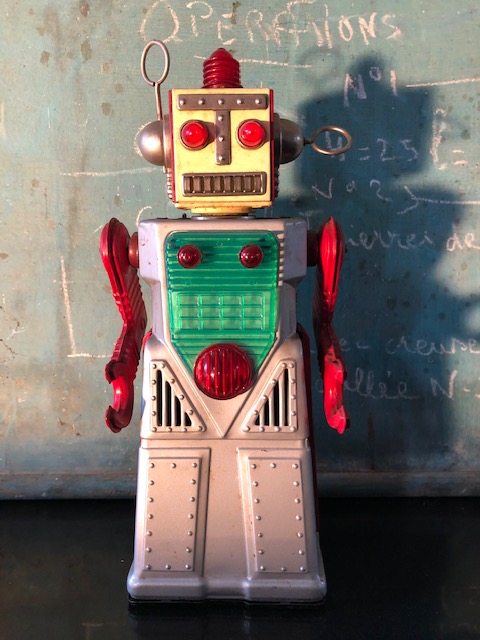 lot of 5 metal robots, Japan around 1960, with original box, in