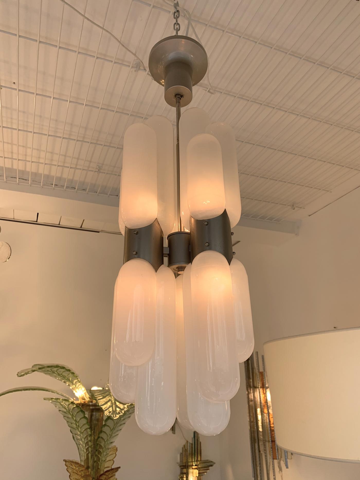 Torpedo chandelier in Murano glass in nickel-plated metal by Carlo