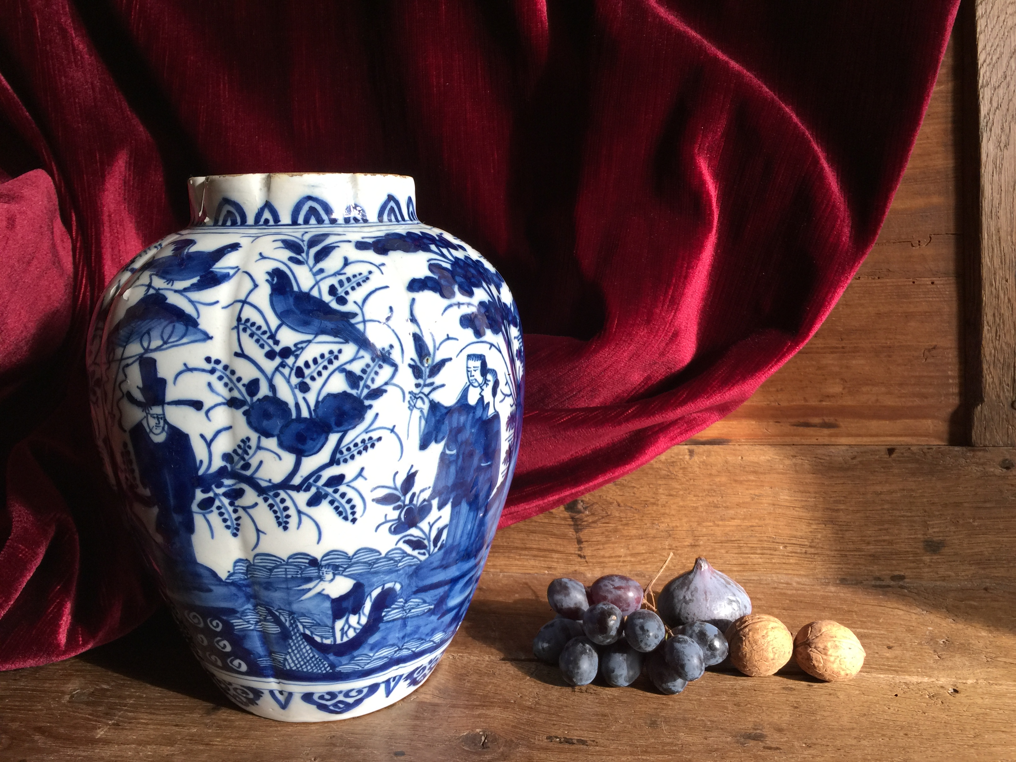 Vase en Faïence de Delphes XVIIIème Décor Au Chinois en Camaieu Bleu ...