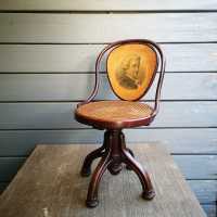 Musician's chair, Maison Thonet, folder decorated with a lithograph representing Mozart