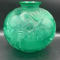 green fish vase