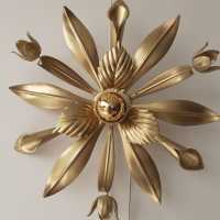 Flower wall lamp