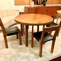 CHAPO table, chairs