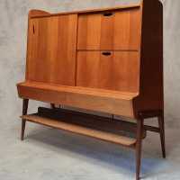 Dresser L. Paolozzi