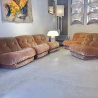 armchairs-nuvolone-maturi-mimo-70s-velvet