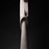André BEZARD (1928-1995) Virgin in prayer - Plaster. Around 1970.