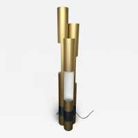 Space age organ floor lamp in gilded and chromed metal by LUCI. Italy 1970. in the style of Venini, Vistosi, La Murrina, Seguso, Aldo Nason, Poliarte, Carlo Aldo Nason for Mazzega, Stilnovo, Arteluce, Arredoluce, Artemide, Pierre Cardin, Lumi, Esperia, Raak, Angelo Lelii, Francesco Bocola, Superstudio, Enrico Tronconi, Mario Bellini, Harvey Guzzini, Luigi Massoni, Martinelli, Fabio Lenci, Gio Ponti, Maison Charles, Jansen, Willy Rizzo chandelier lamps mid-century modern 1980 brass stainless steel