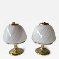 Pair of Space Age style mushroom table or bedside lamps in brass and Murano glass by F. Fabbian. Famous designs by: Mazzega, Venini, Vistosi, La Murrina, Poliarte, Stilnovo, Arteluce, Arredoluce, Angelo Brotto for Esperia, Fontana Arte and Cristal Art.