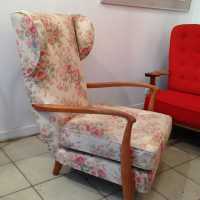 Paire de grands fauteuils à oreilles, années 1950 / 60