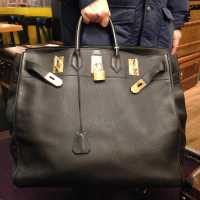 Sac Haut à Courroies  de voyage Hermès en cuir grainé noir