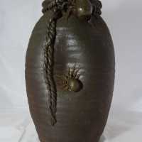 Vase en grès de Bizen motifs poulpes - Japon