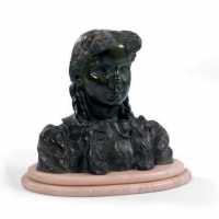 Buste de jeune fille, circa 1900