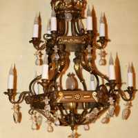 Lustre en bronze style Louis XIII