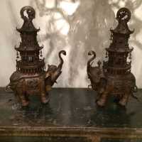 Paire d'éléphants brûle-encens en bronze, XIXème siècle