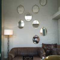 Miroirs ovales, XXème siècle