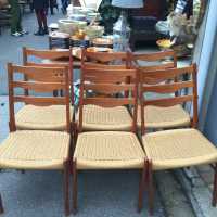 Six chaises danoises