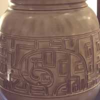 Un vase en terre cuite de Bessons à Vallauris, XXème siècle