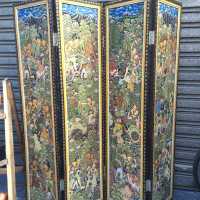Paravent en bois sculpté