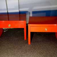 Paire de chevets en laque orange corail 1970