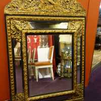 Grand miroir, poirier noirci et laiton repoussé, époque Napoléon III et de style Louis XIV