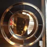 Miroir a partir d un etage fixe de moteur d avion