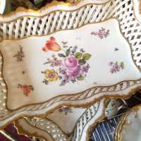 Paire de jardinières en porcelaine de Paris, 1900