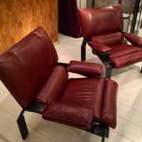 Paire de fauteuils cuir Jo Colombo