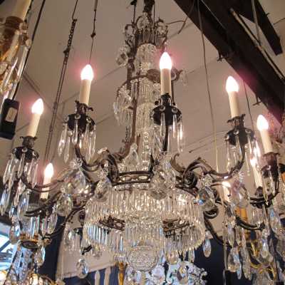 Colonial chandelier
