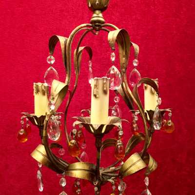 lustre chandelier ambre amber light bois fer doré golden wood