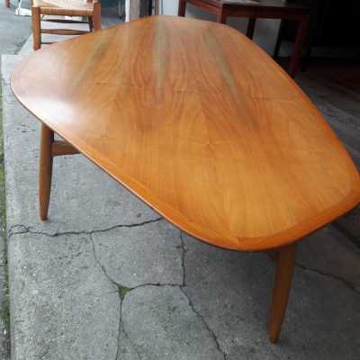 Table basse de Svante Skogh en Noyer blond , Suède ,1960