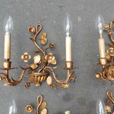 1970' 2 Paires d'Appliques Fer Doré Fleurs et Feuillage à 2 Ampoules