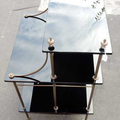 1950/70' Etagère à 3 Niveaux en Laiton et Opaline Noire en Escalier Maison Bagués