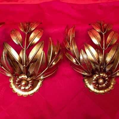 pair pair applies light fixture golden