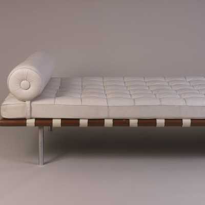 Rest bed Barcelona, ​​Mies Van der Rohe