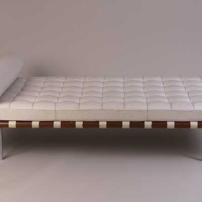 Rest bed Barcelona, ​​Mies Van der Rohe