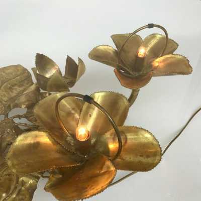 honored house table lamp