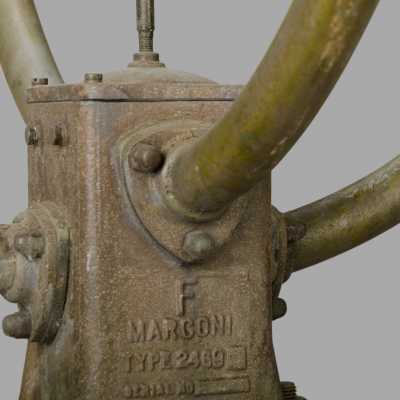 Marconi Bronze Gonio Antenna