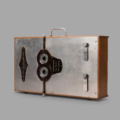 Self-visiometer with billboard, circa 1920