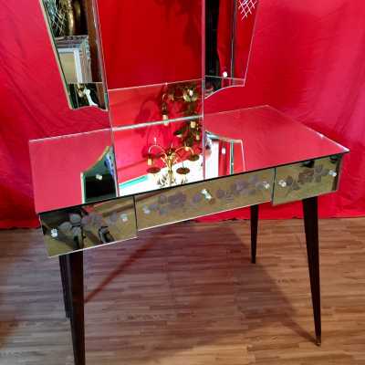 mirror vanity mirror with compass feet