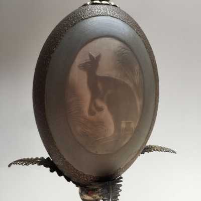 Egg of emu finely engraved playing different colors of the shell in thickness
