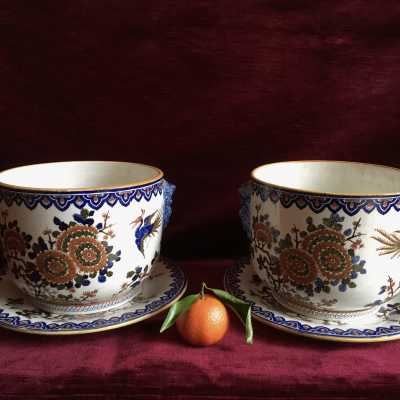 Pair of large pottery jars in Gien earthenware, rare in pair, but especially rare with their two original saucers, entire.