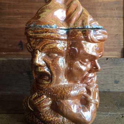The cover decorated with their headdresses, wizards' hats? Produce from Widow Sign Potter?