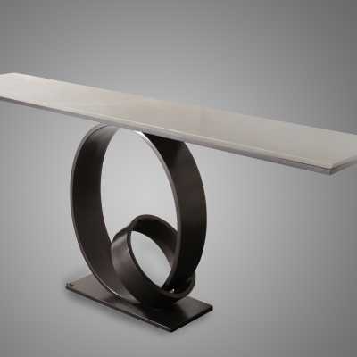 Console in Iron Forged Rings by Christine Rouviere.