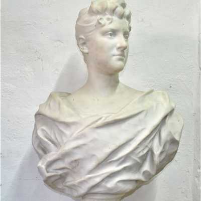 Marble woman bust, signed Boucher
