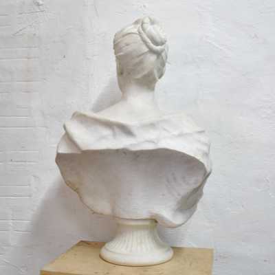 Marble woman bust, signed Boucher