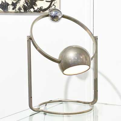 Lampe à balancier par Pierre Soulié