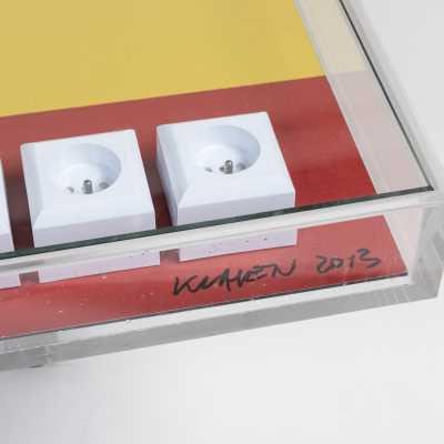 Peter Klasen table