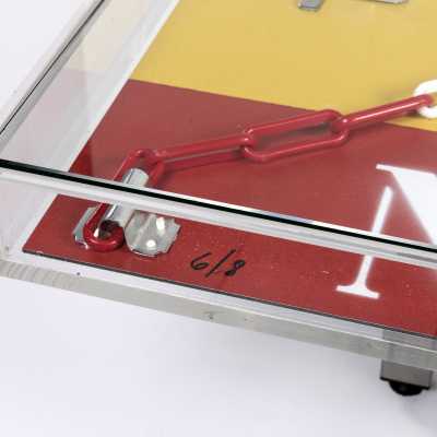 Peter Klasen table