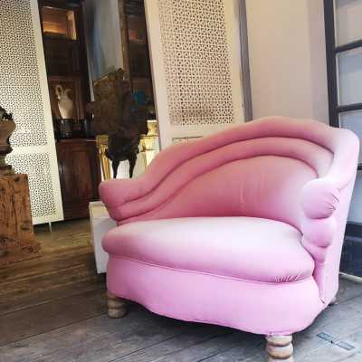 Pair of armchairs with horsehair trim