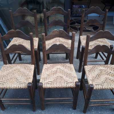 Basque chairs